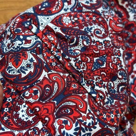 Saint Tropez West Paisley Red White Blue Denim Shorts US 6 - Picture 6 of 8